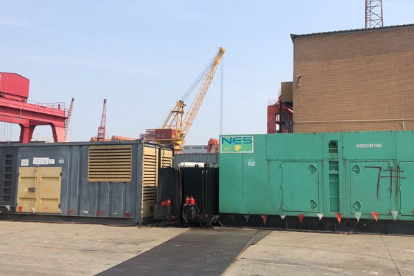 潮南发电机出租空气滤清器的清洁频率是多少？